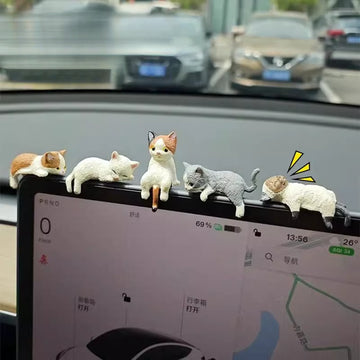Hand-Painted Cat Car Screen Decor - Mini Therapeutic Dashboard Figures for Cozy Driving